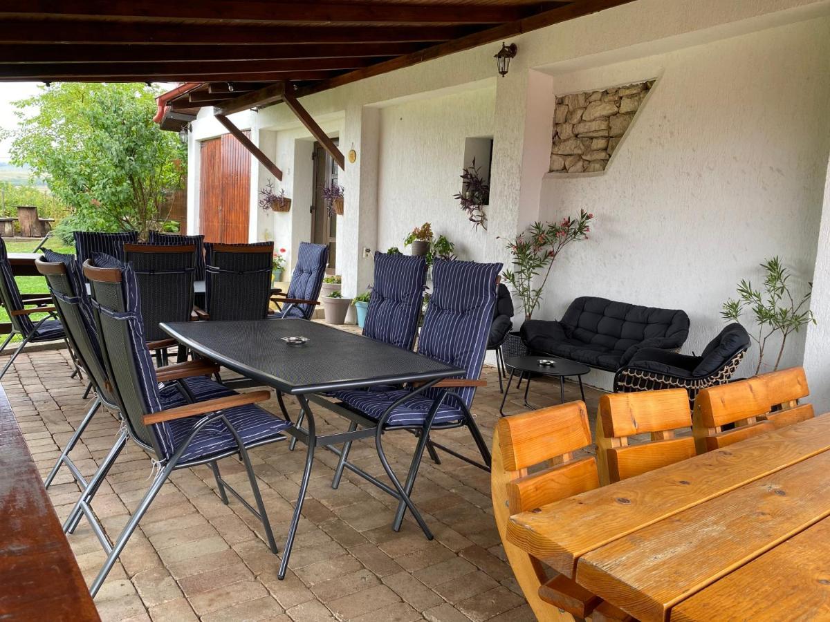 Casa De Vacanta Potoc Екстериор снимка