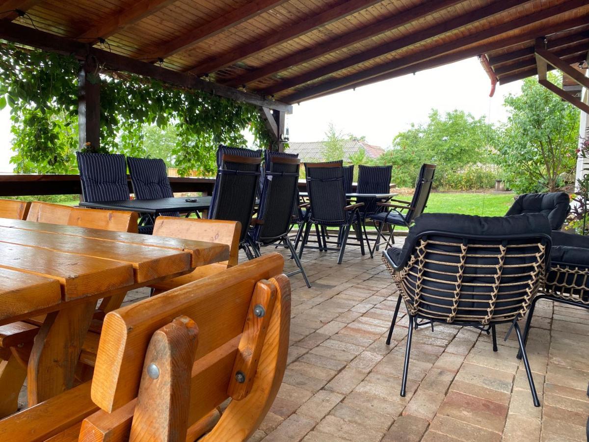 Casa De Vacanta Potoc Екстериор снимка